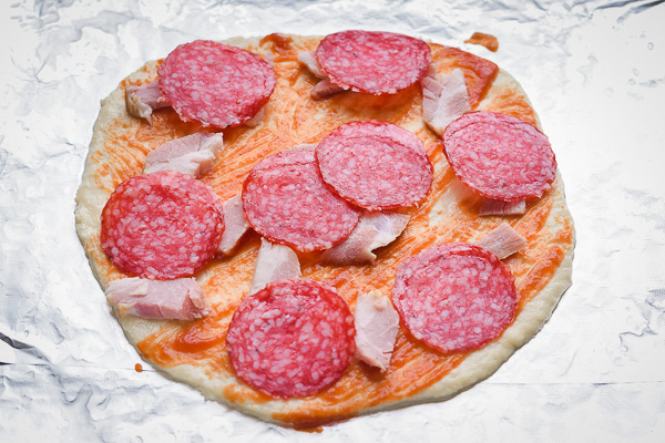 пицца в духовке без дрожжей рецепт фото 6